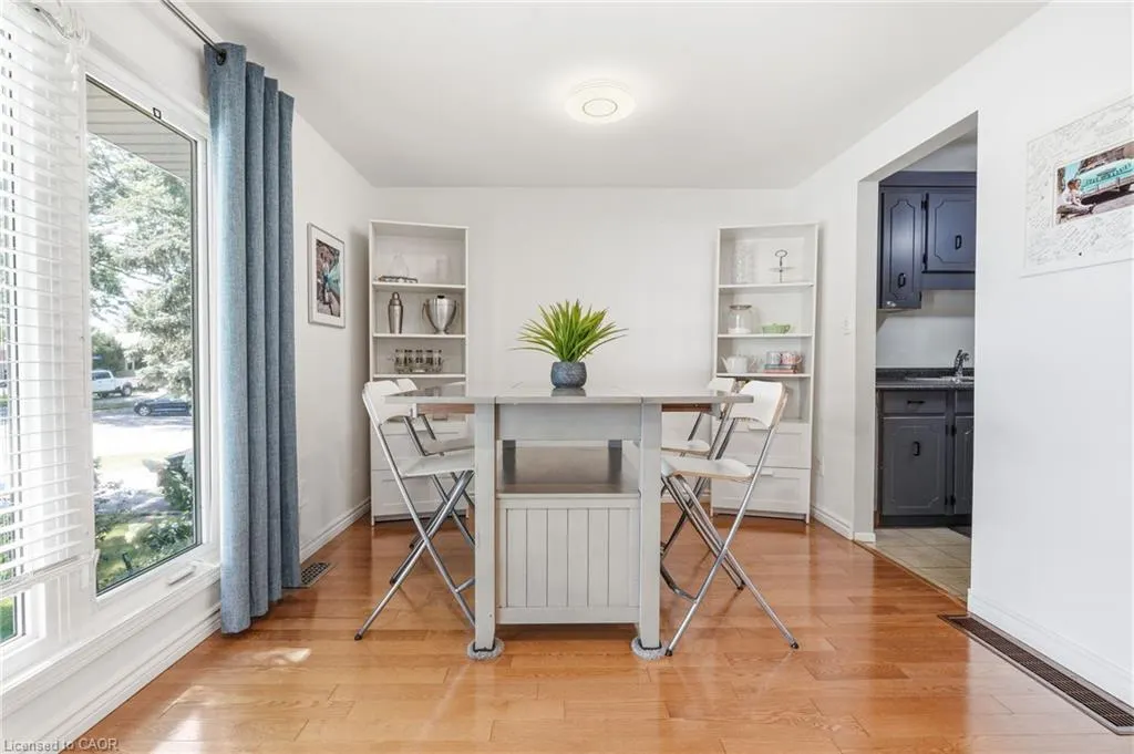 3 Glengrove Avenue