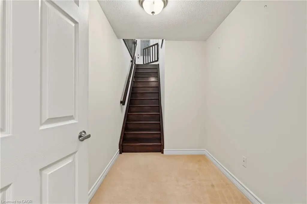 173 Wilson Street W #4