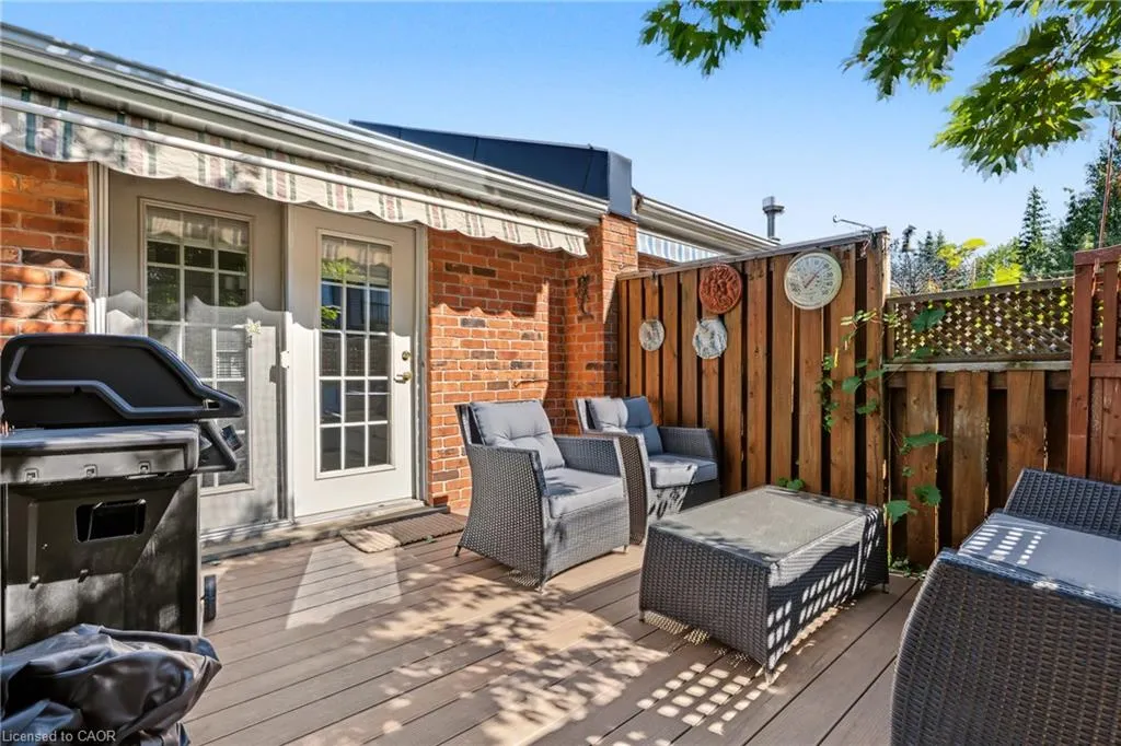173 Wilson Street W #4