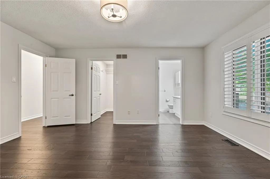 173 Wilson Street W #4