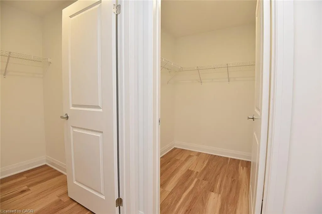 1936 Rymal Road E #422