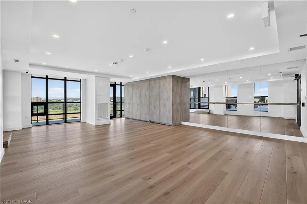 461 Green Road #822