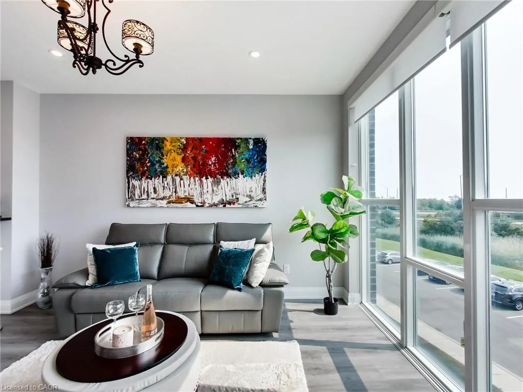 16 Concord Place #318