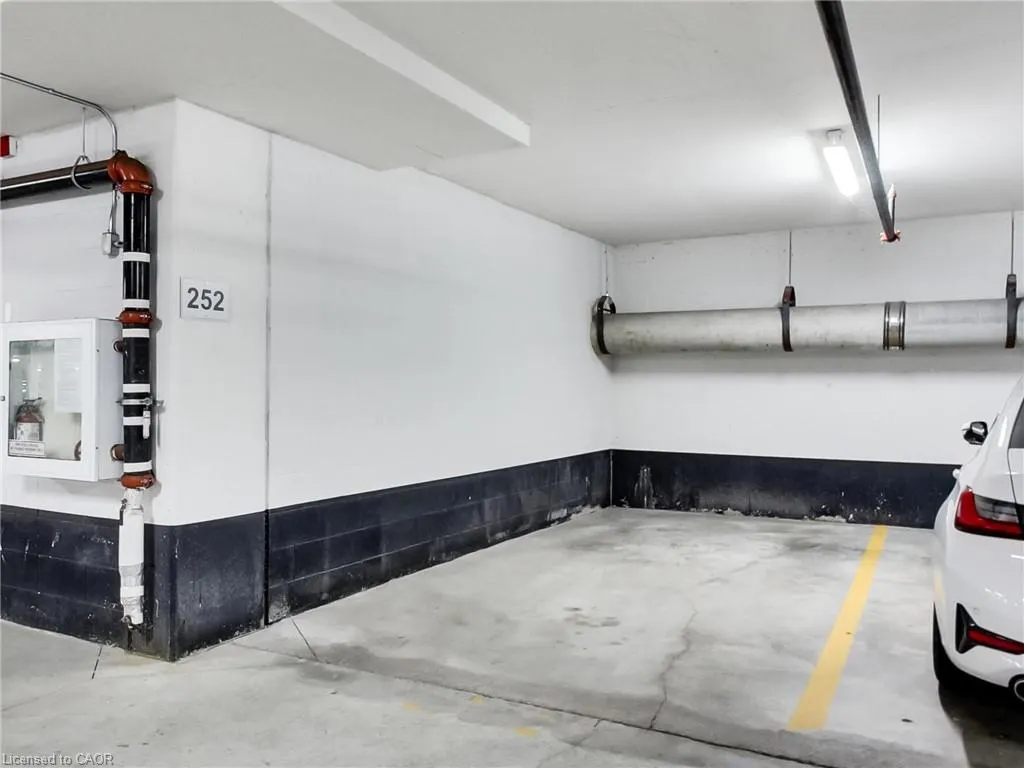 16 Concord Place #318
