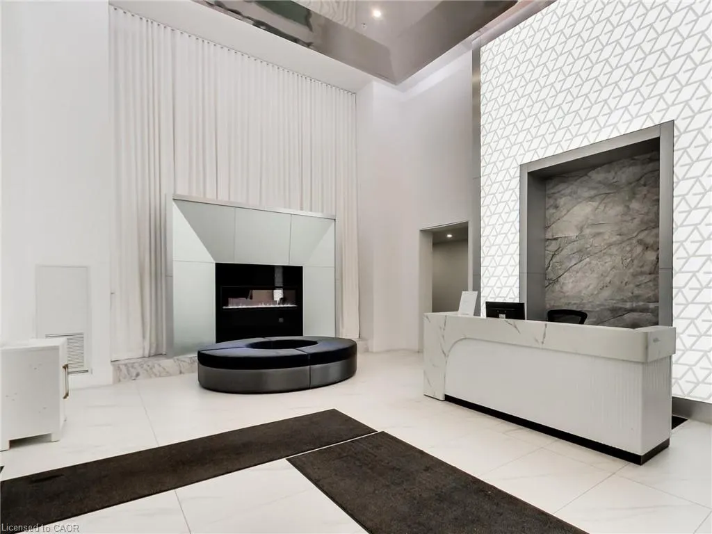 16 Concord Place #318
