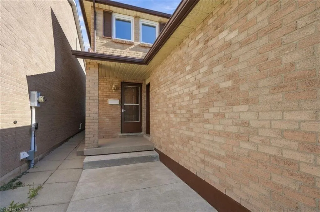 184 Macintosh Drive