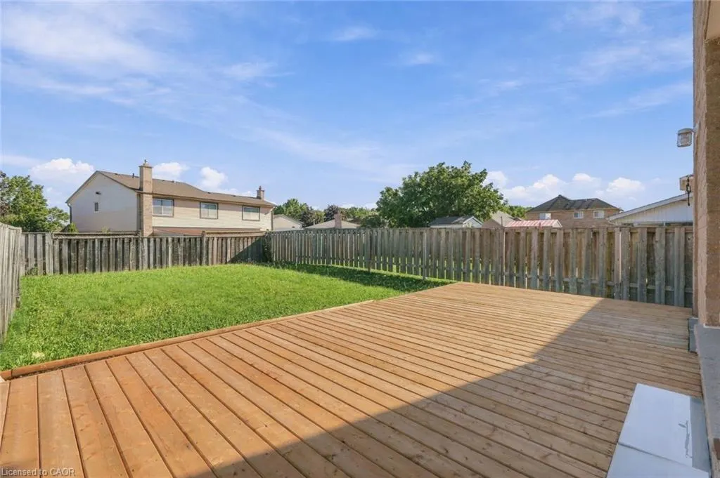 184 Macintosh Drive