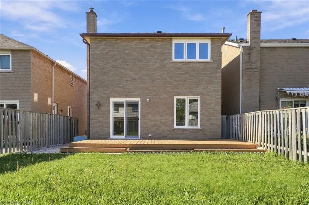 184 Macintosh Drive