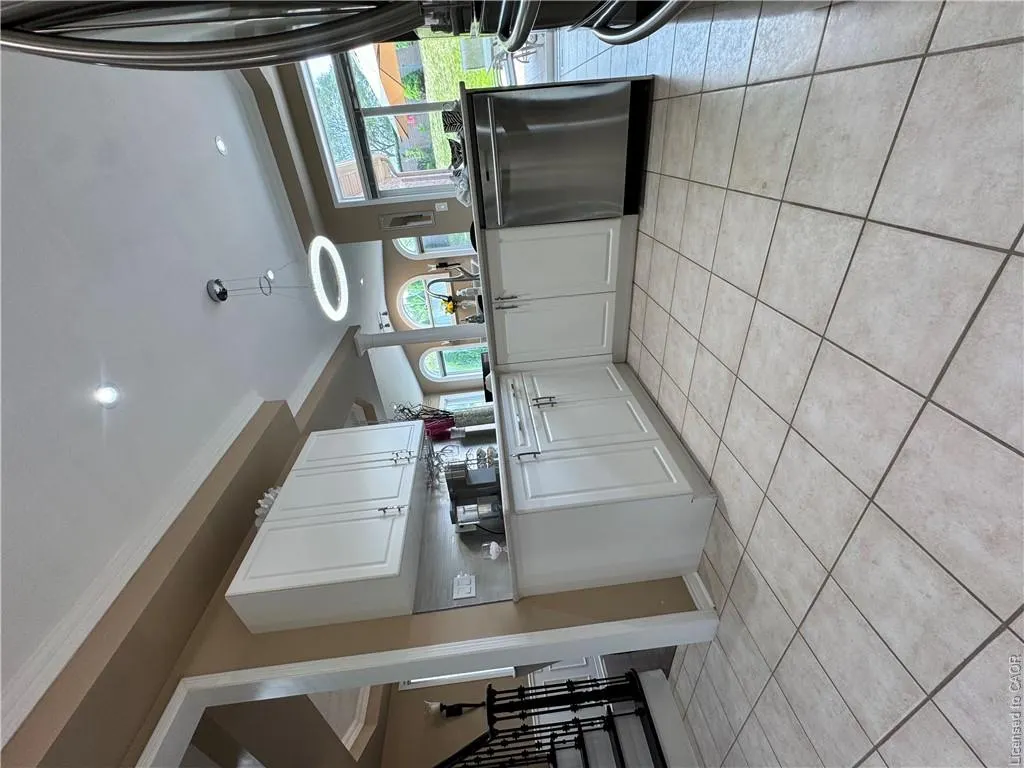 20 Sable Drive