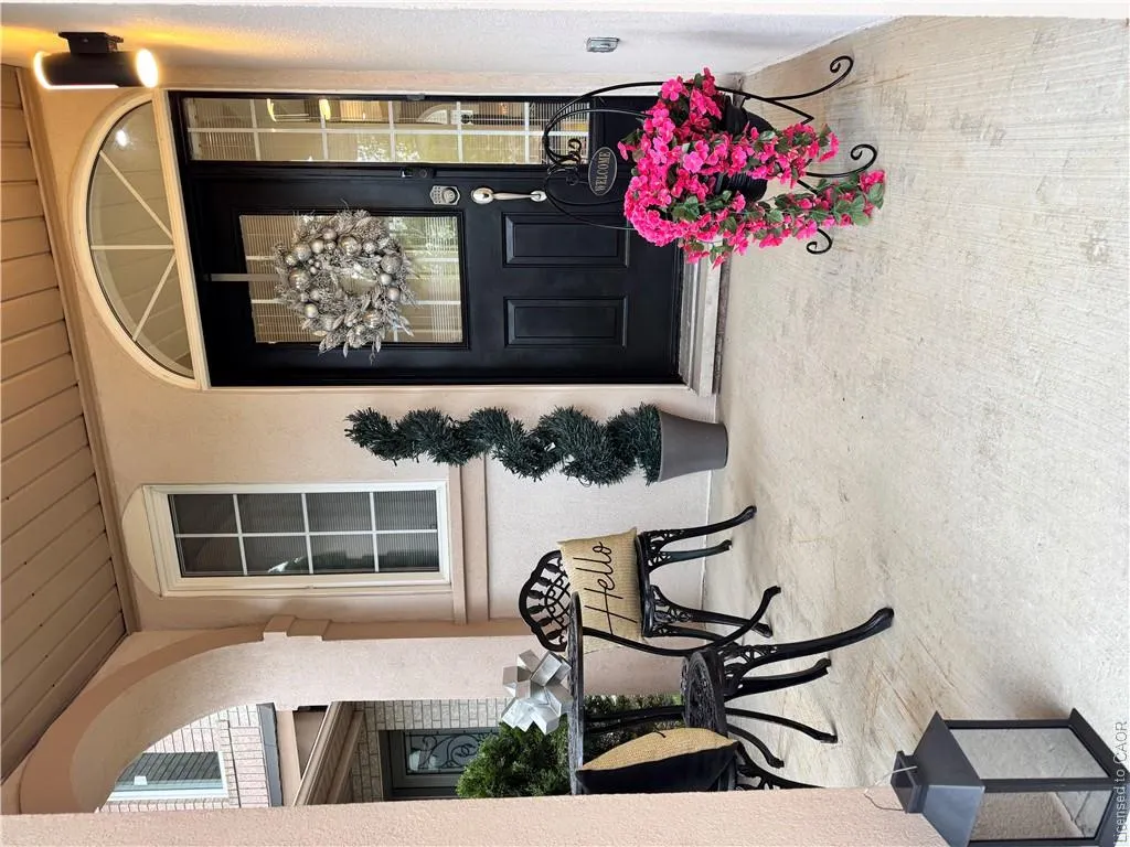 20 Sable Drive