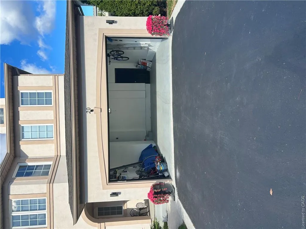 20 Sable Drive