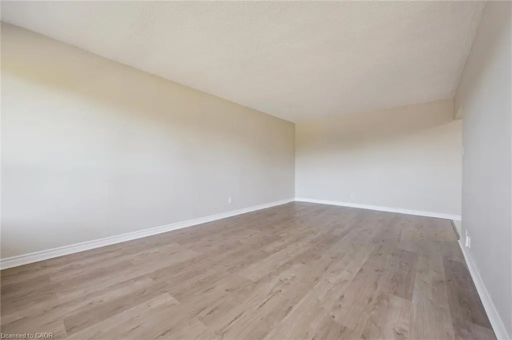 2411 New Street #405