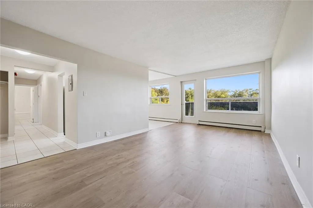 2411 New Street #405