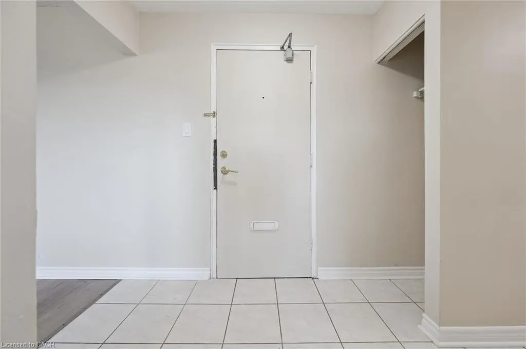 2411 New Street #405