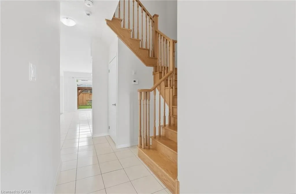 35 Royal Coachman Way