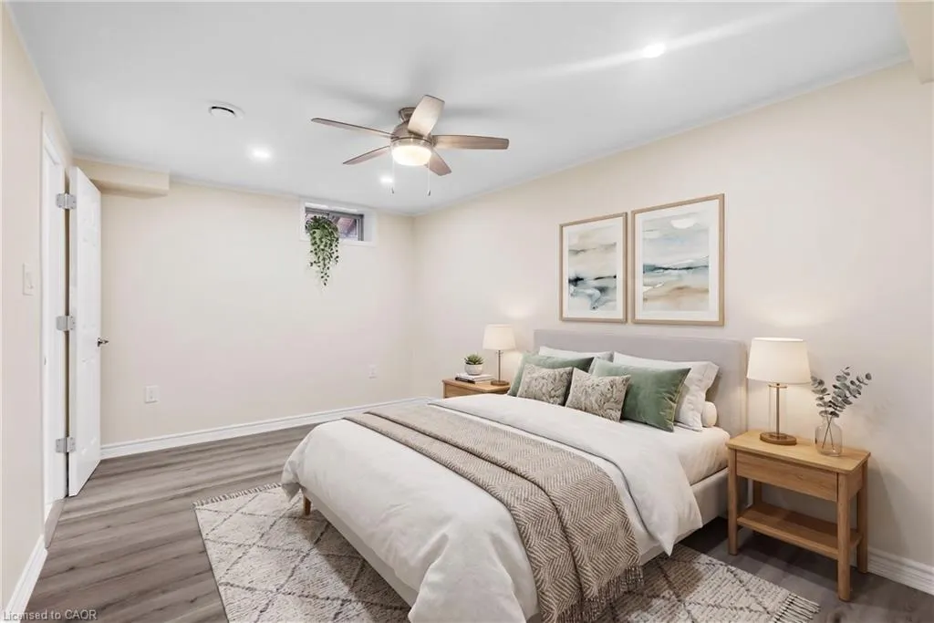 35 Royal Coachman Way