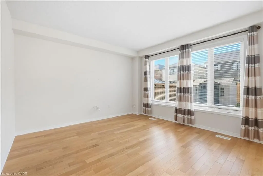 35 Royal Coachman Way