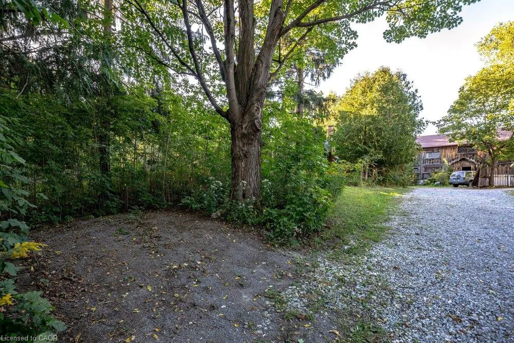 961 Lower Lions Club Road