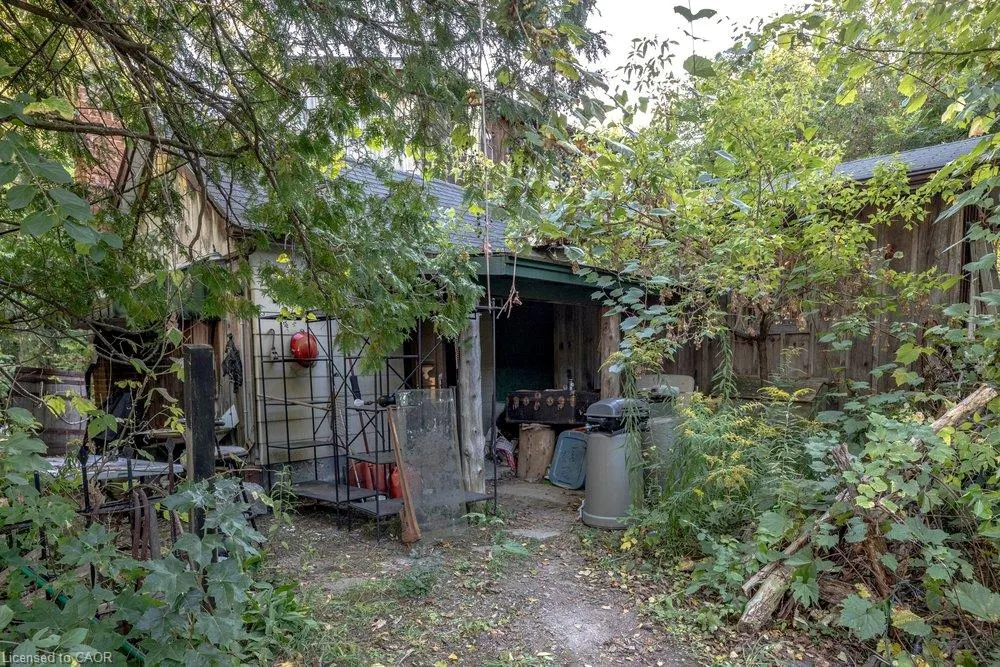 961 Lower Lions Club Road