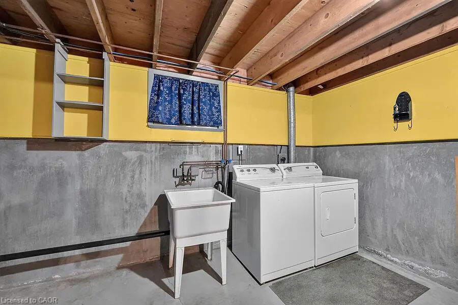 4 Rossmore Avenue #8