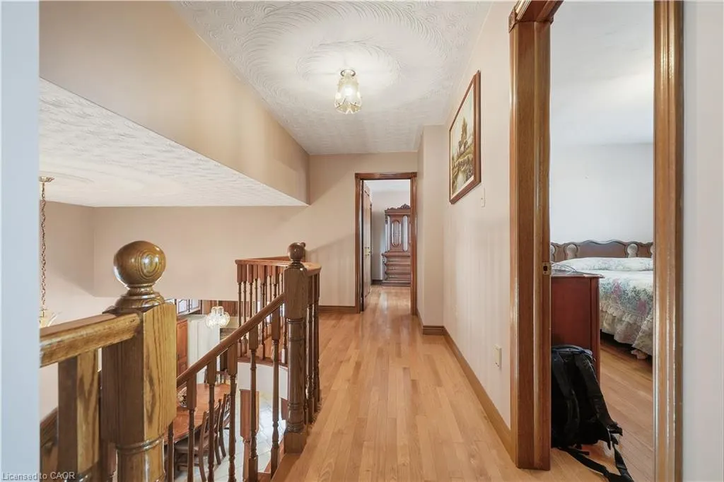 7 Vinehill Drive