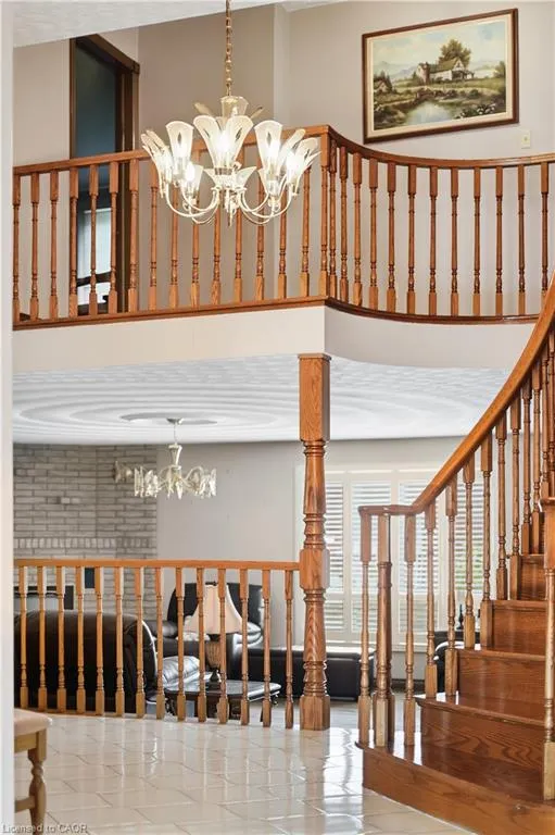 7 Vinehill Drive