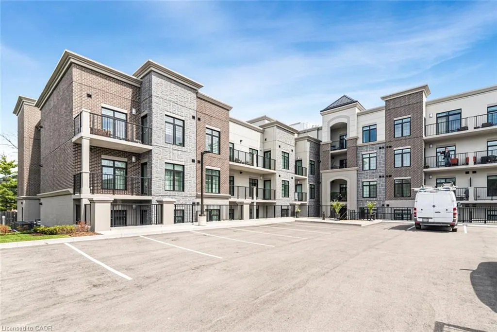 153 Wilson Street W #105
