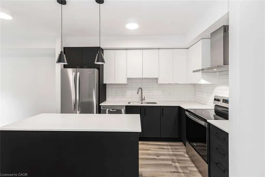 153 Wilson Street W #105