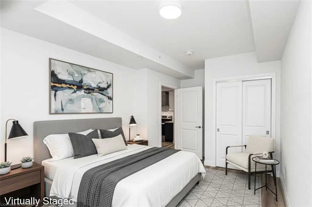 153 Wilson Street W #105