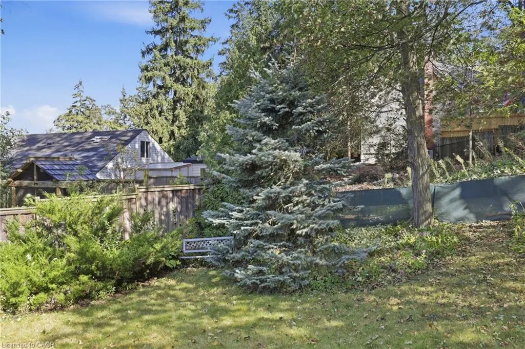 8 Hill Place