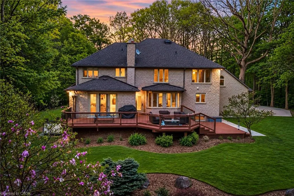 18 Elder Crescent