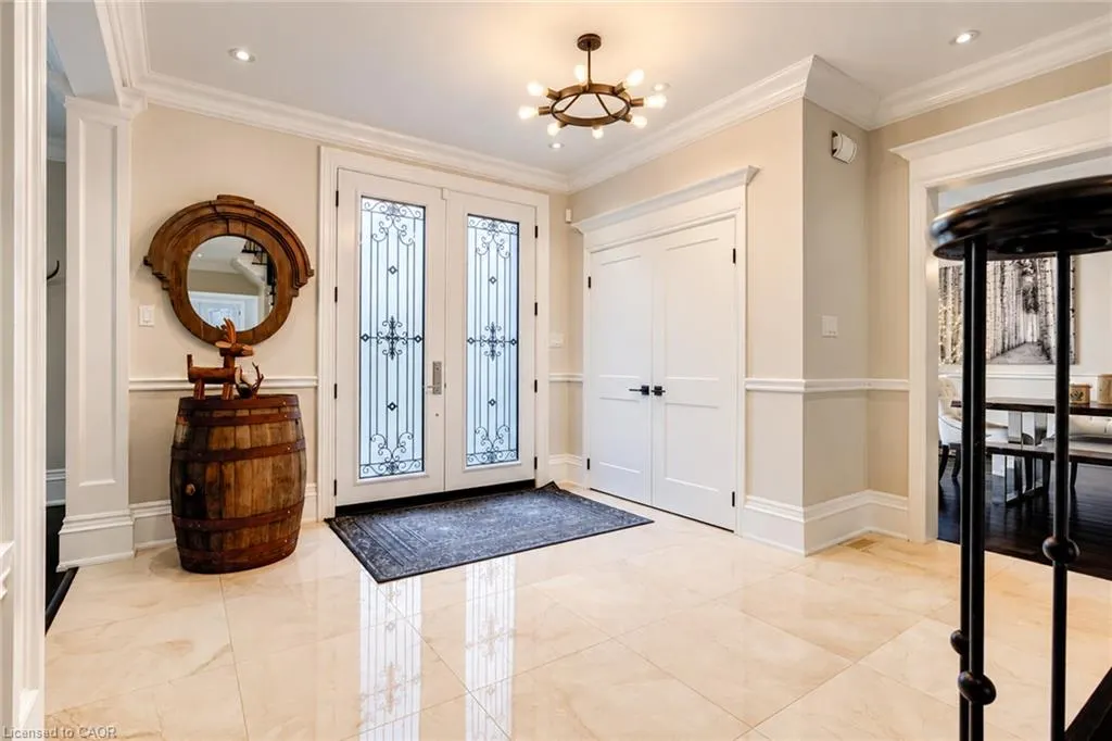 18 Elder Crescent