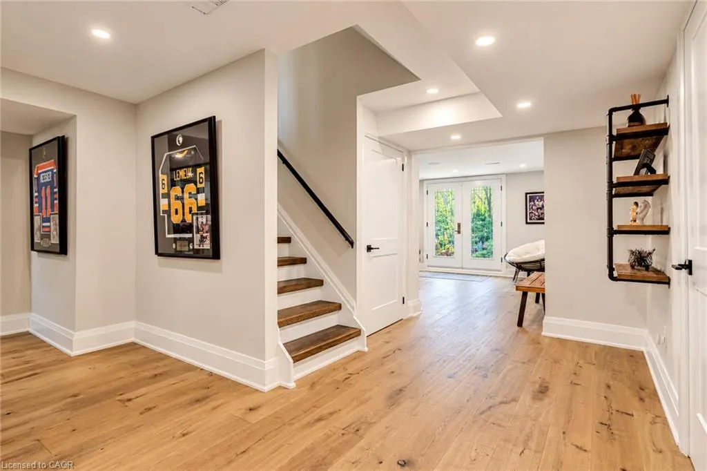 18 Elder Crescent