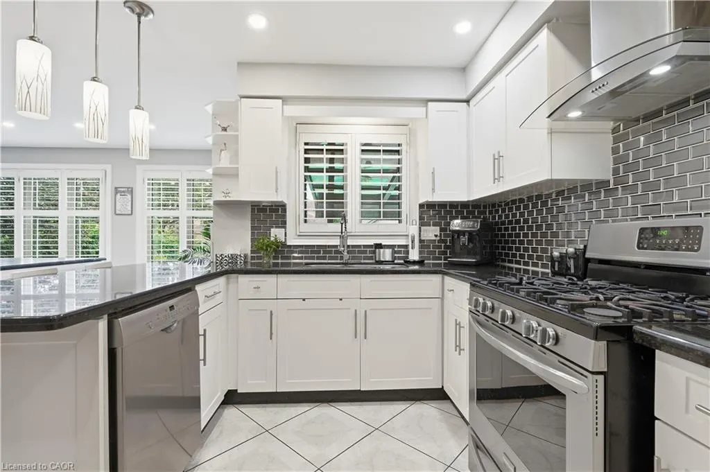 35 Lido Drive