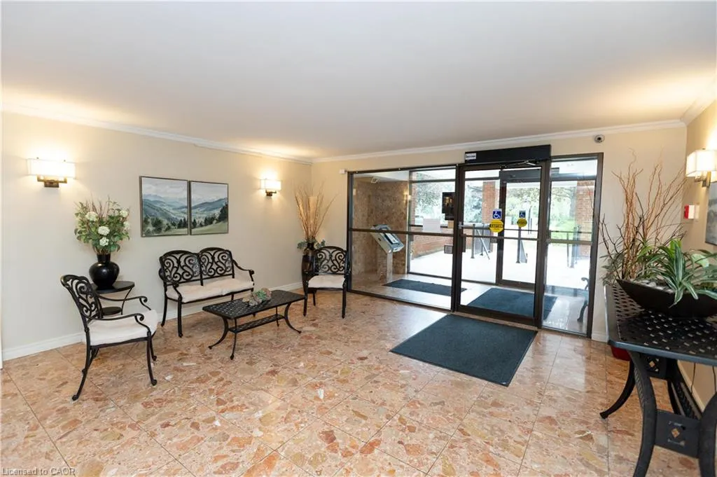 150 Wilson Street W #116