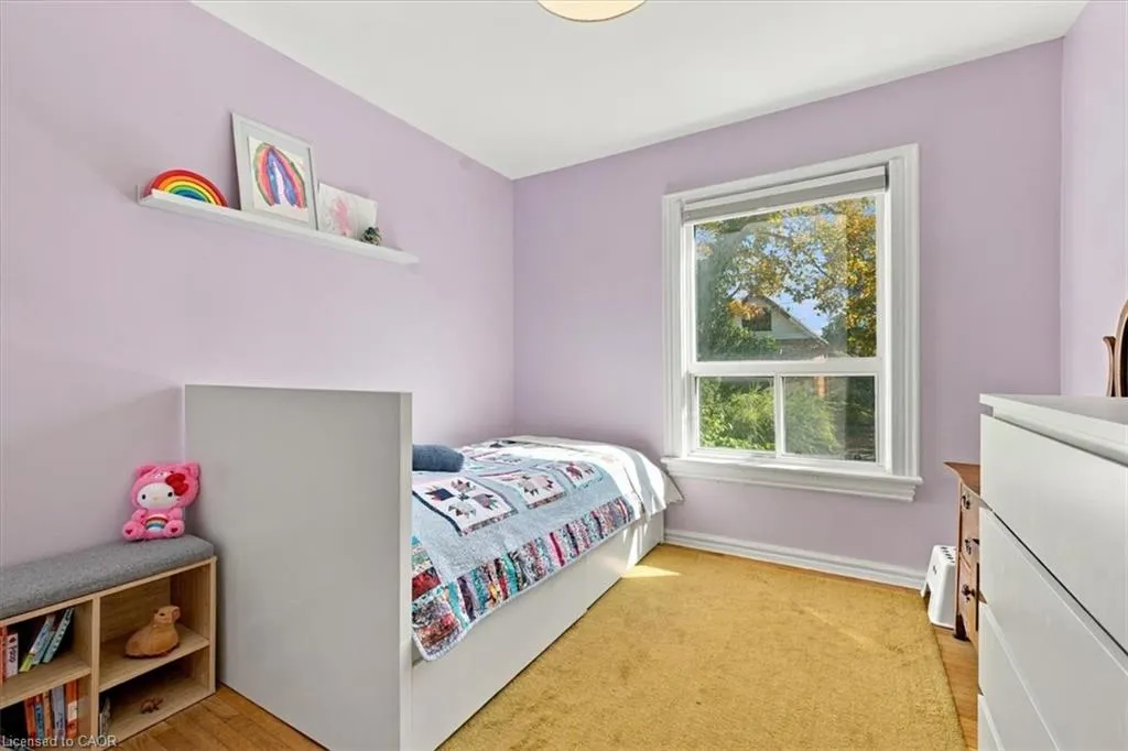 98 Sanford Avenue S
