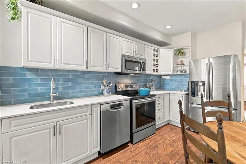 98 Sanford Avenue S
