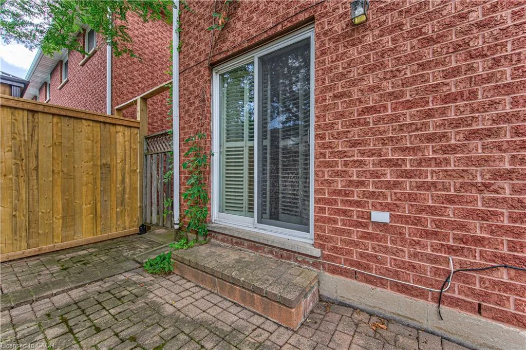86 Chelsea Crescent