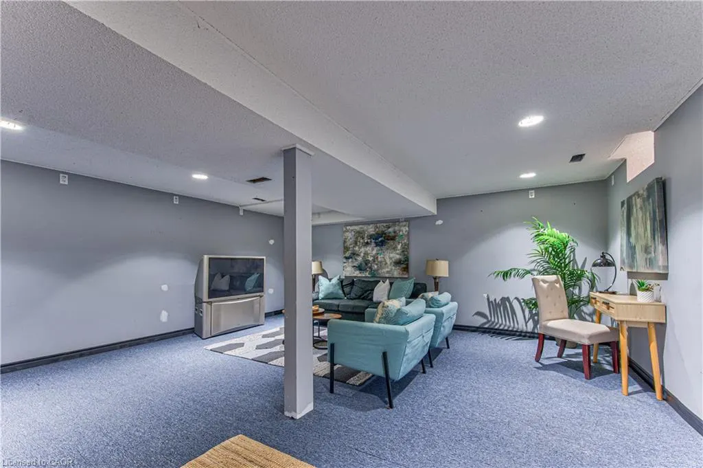 86 Chelsea Crescent