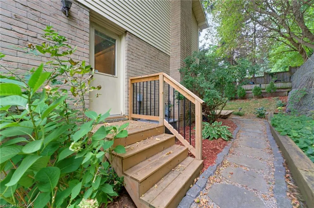 28 Seymour Drive
