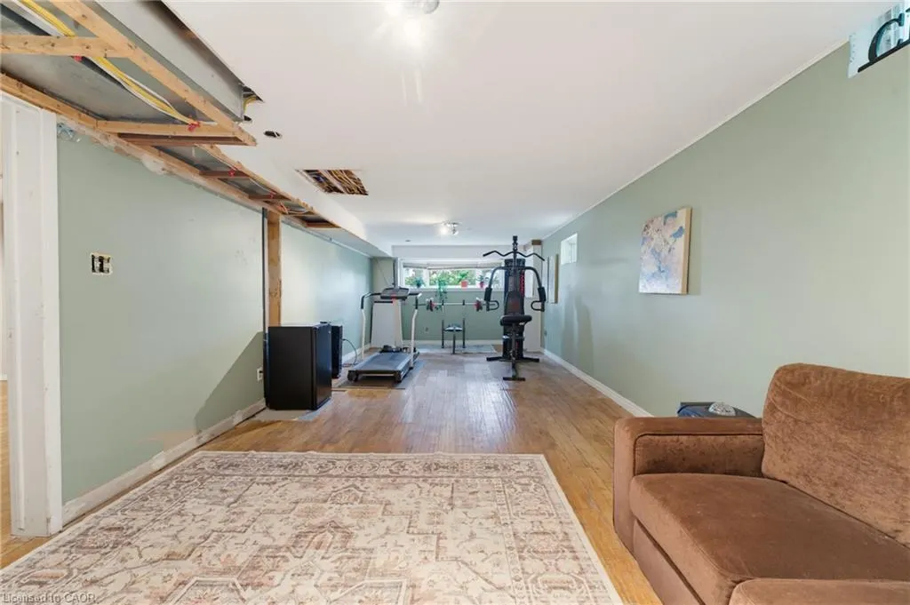28 Seymour Drive