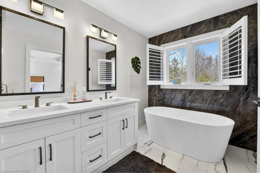 1095 Mineral Springs Road