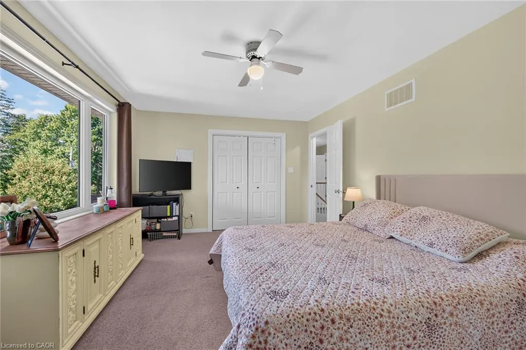 8105 Leeming Road