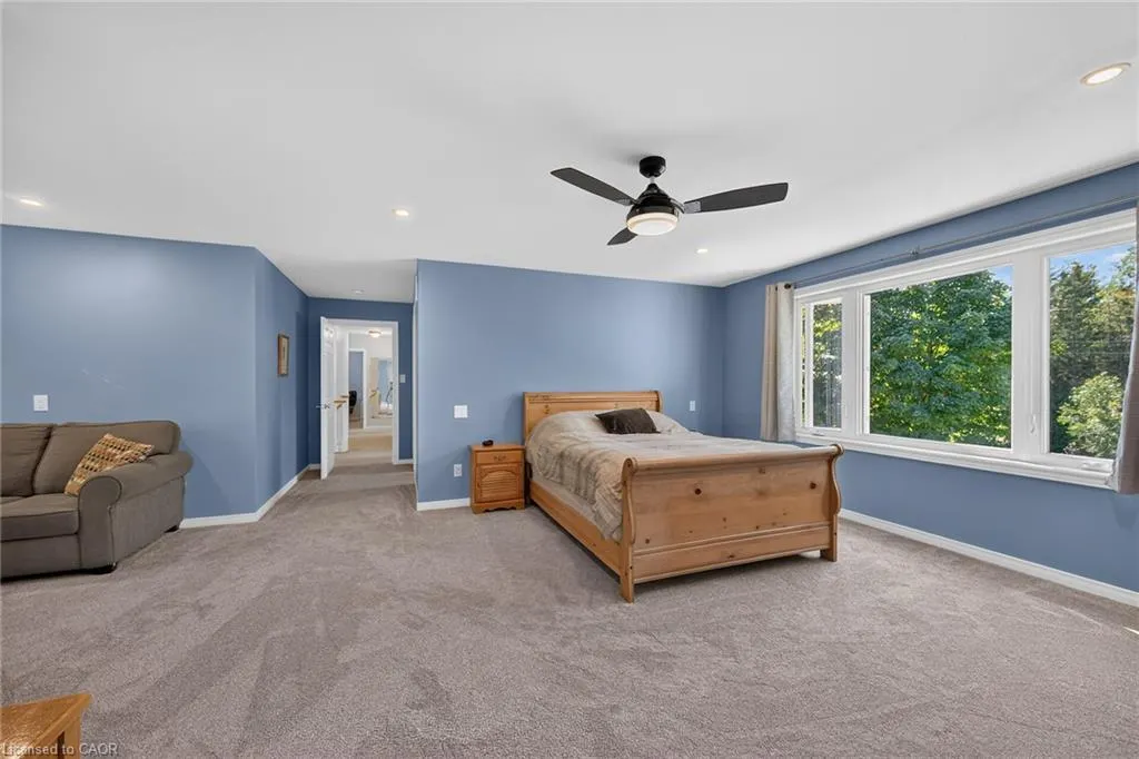 8105 Leeming Road