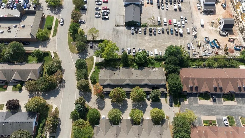 9 Wentworth Drive #5