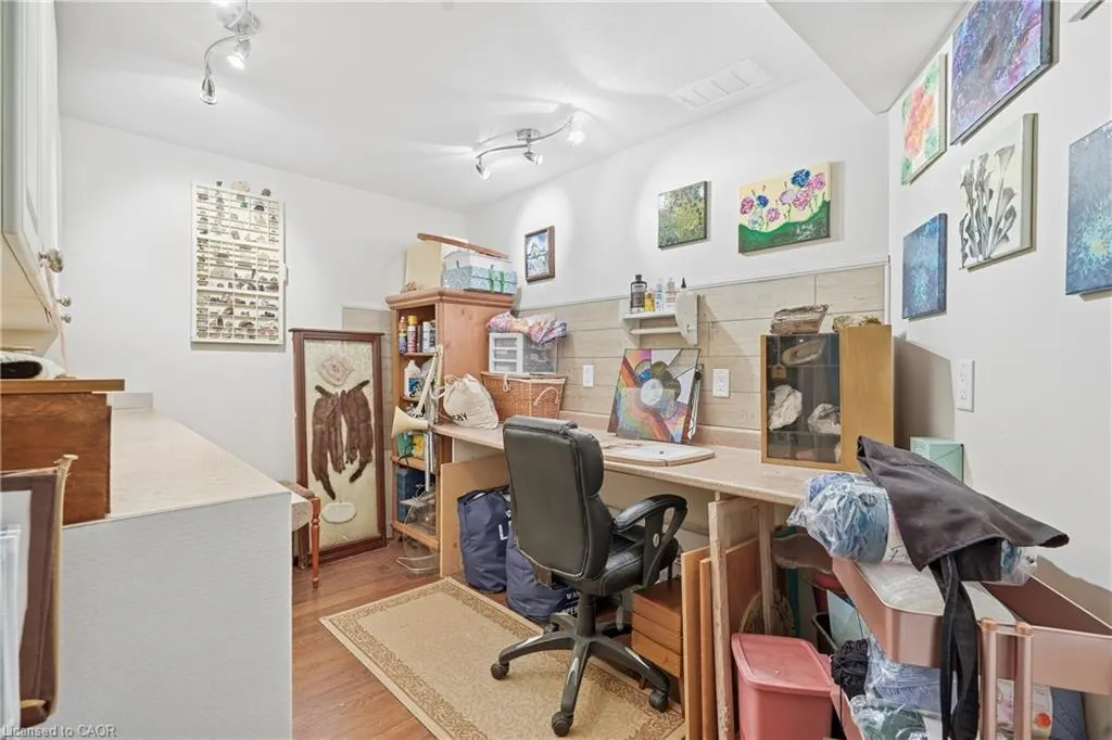 9 Wentworth Drive #5