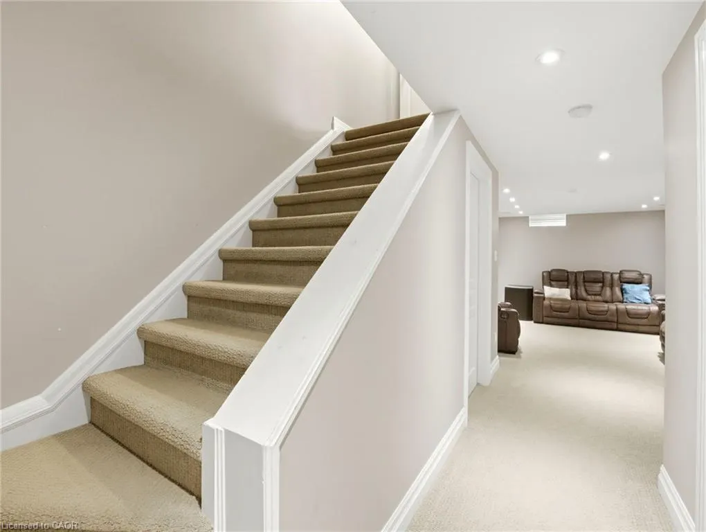 98 Willow Lane