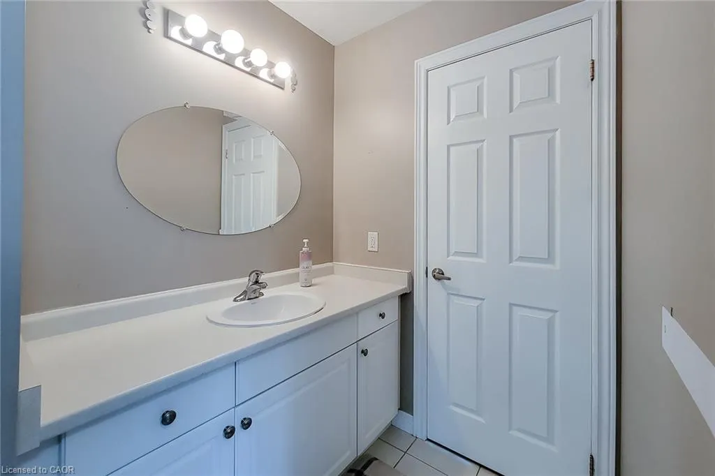 214 Cloverleaf Drive
