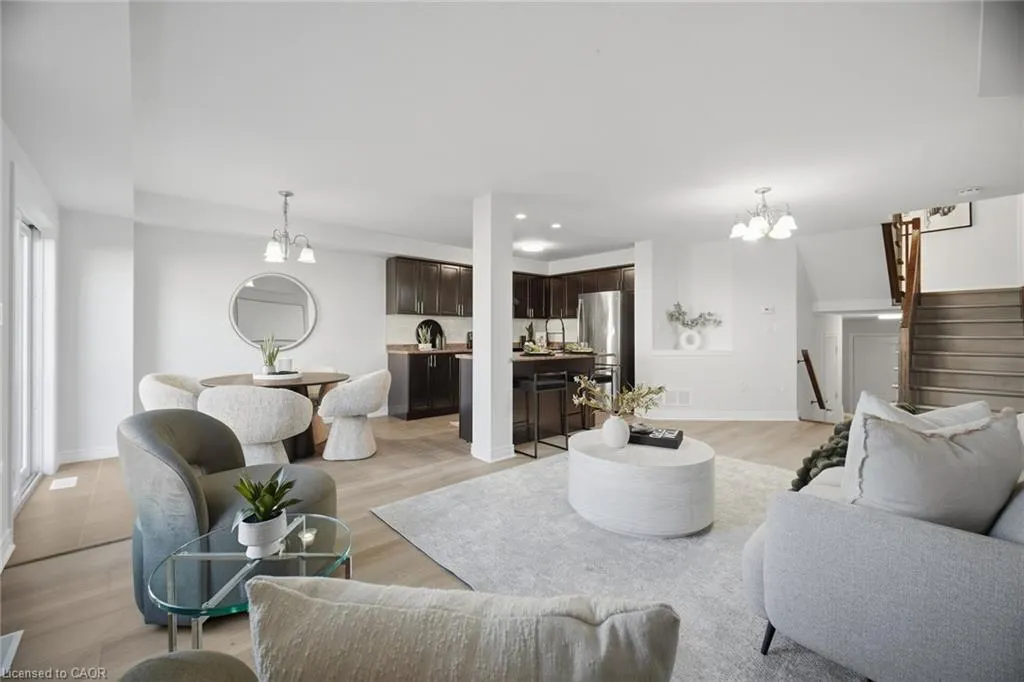 98 Bloom Crescent