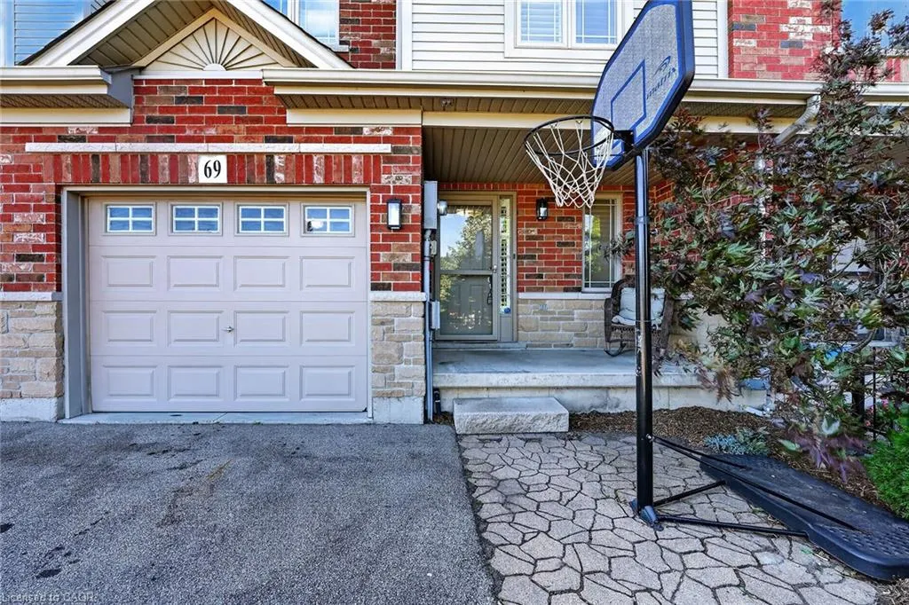 69 Sumner Crescent